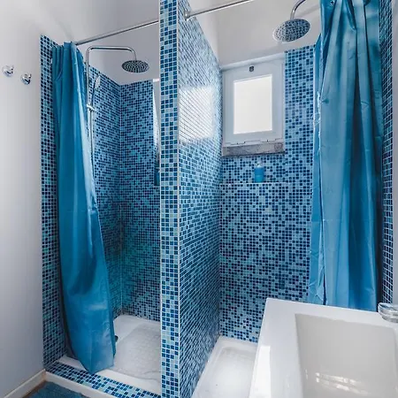 Хостел Incosta Surf House Кошта-да-Капарика