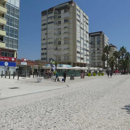 Incosta Surf House Хостел