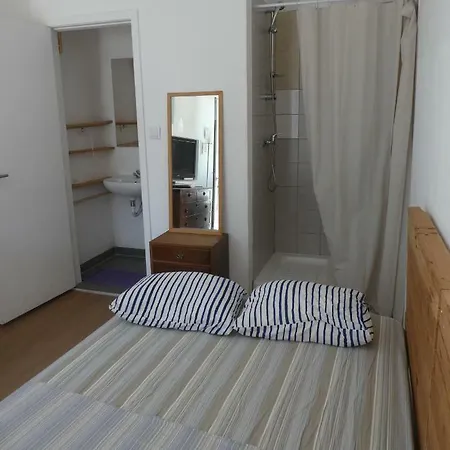 Хостел Incosta Surf House Кошта-да-Капарика